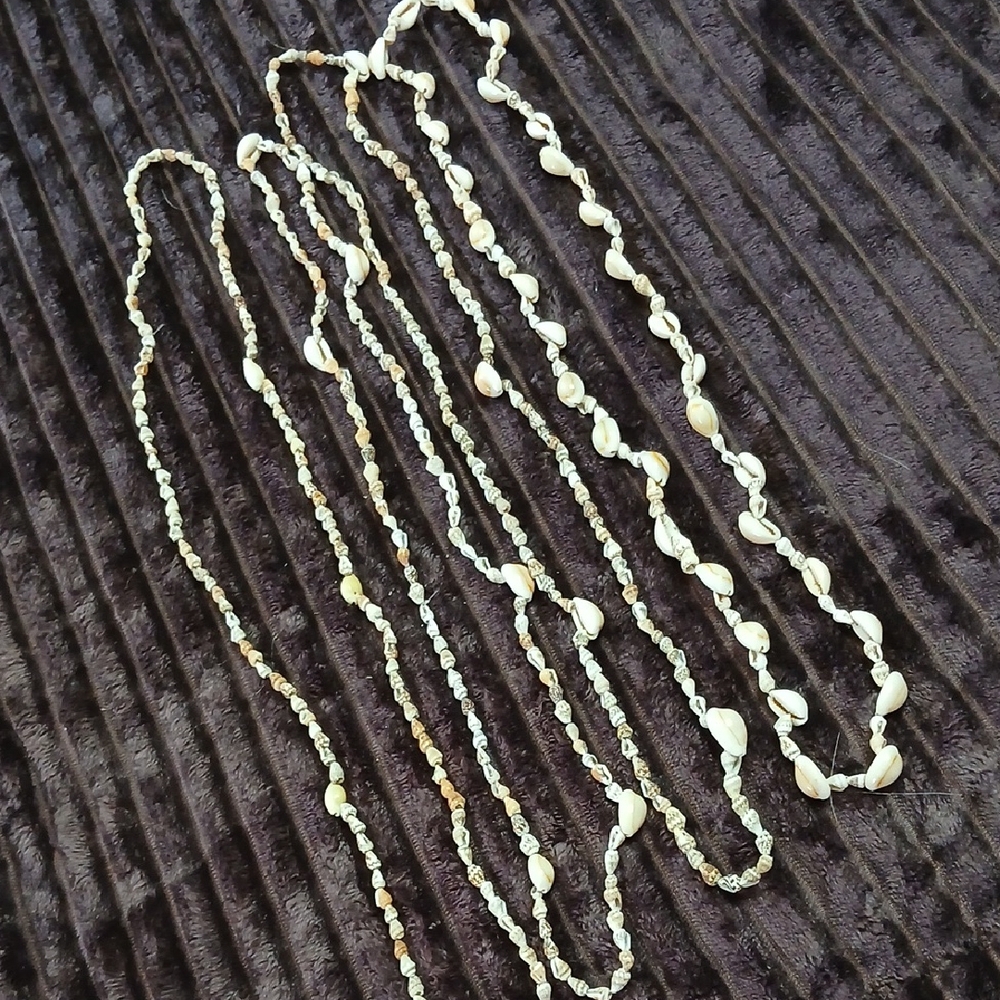 Elegant Shell Bead Necklace